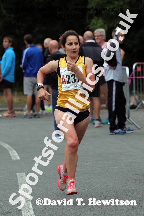 Senior womens Northern 4 Stage Road Relay, Warrington. Photo: David T. Hewitson/Sports for All Pics